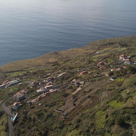 فيلا Refugio De Pedra Fajã da Ovelha المظهر الخارجي الصورة